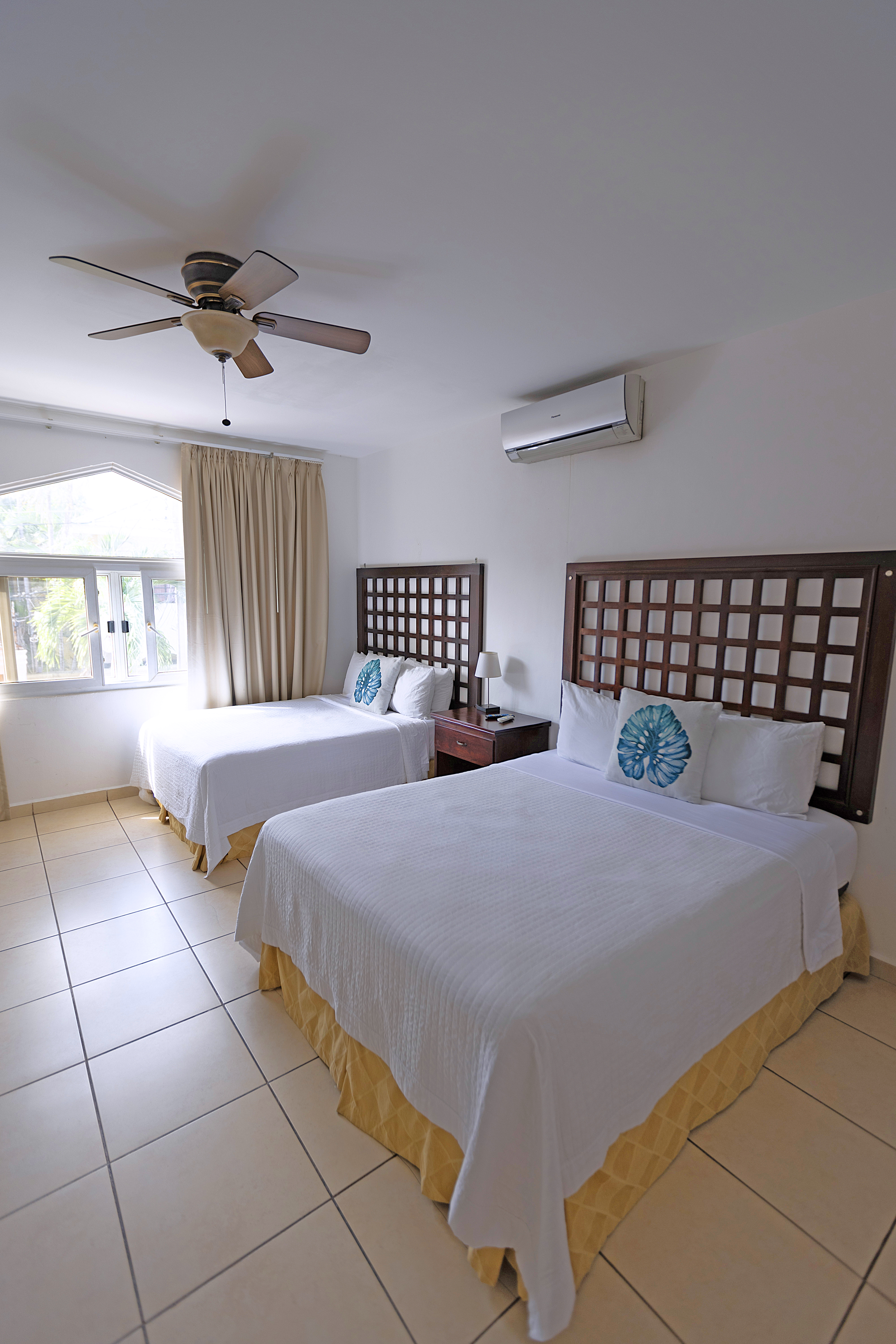 Habitaciones Dobles y Triples